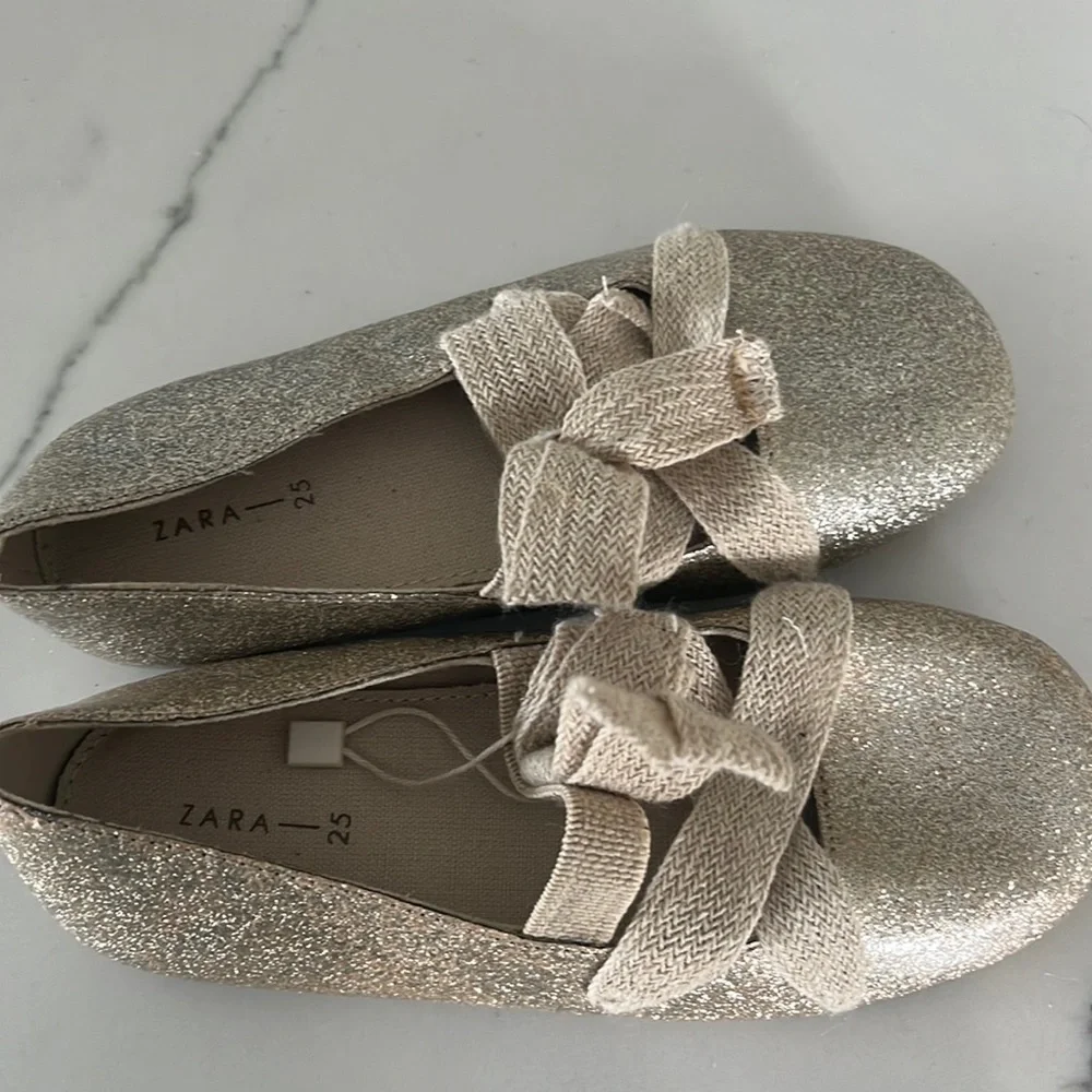 Brand new Zara girls metallic gold shoes size 25